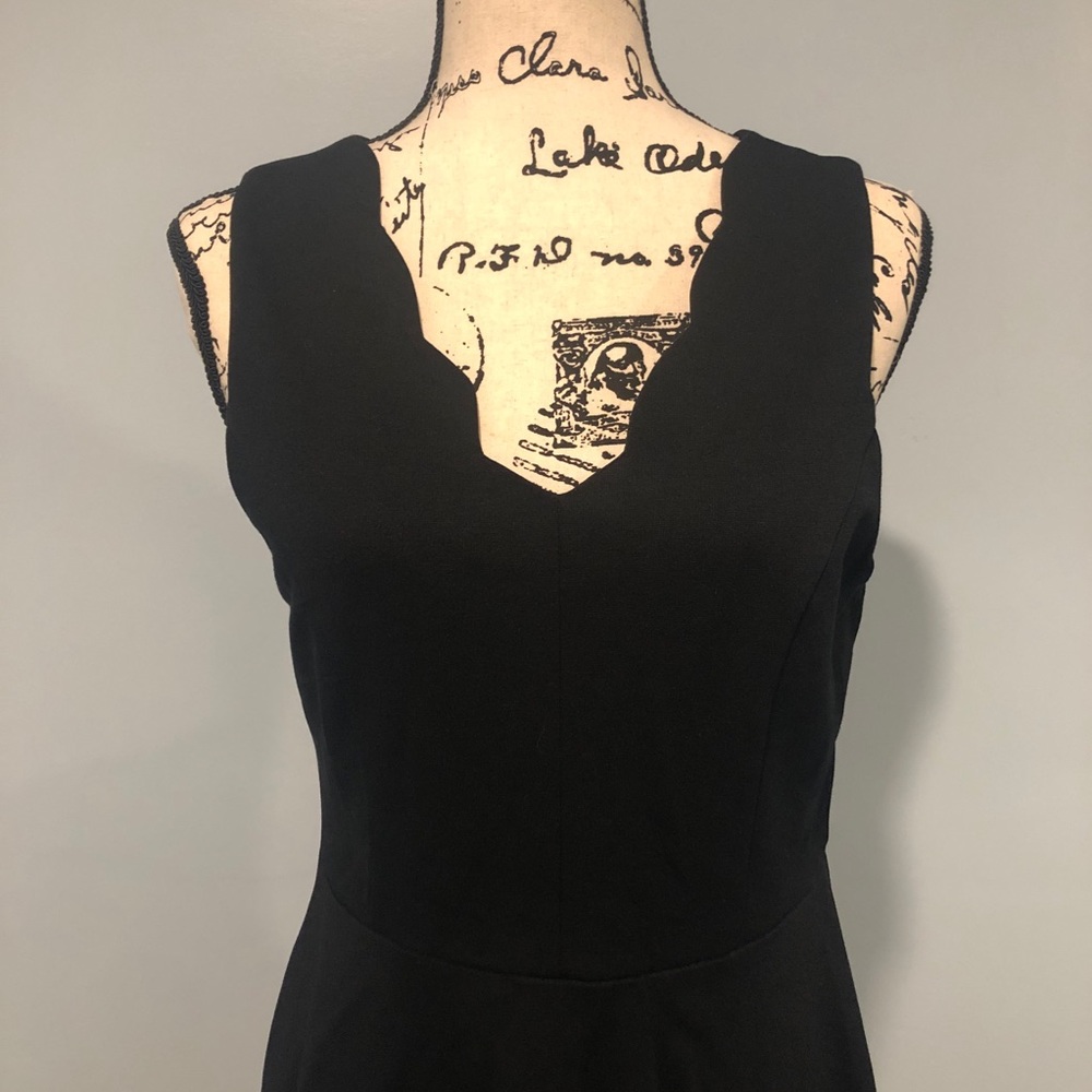NWT 💕 Francesca’s black scalloped dress 💕 Large - Picture 6 of 8